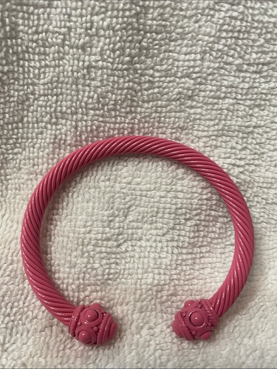 Jewelry - Pink Twisted Cable Open Bangle Bracelet